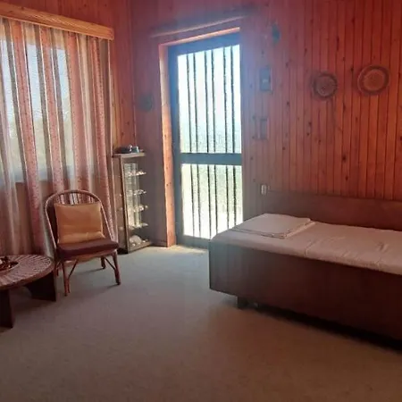 Rising Sun Konukevi Mesochoria