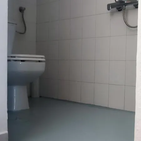 Rising Sun 4* Mesochoria